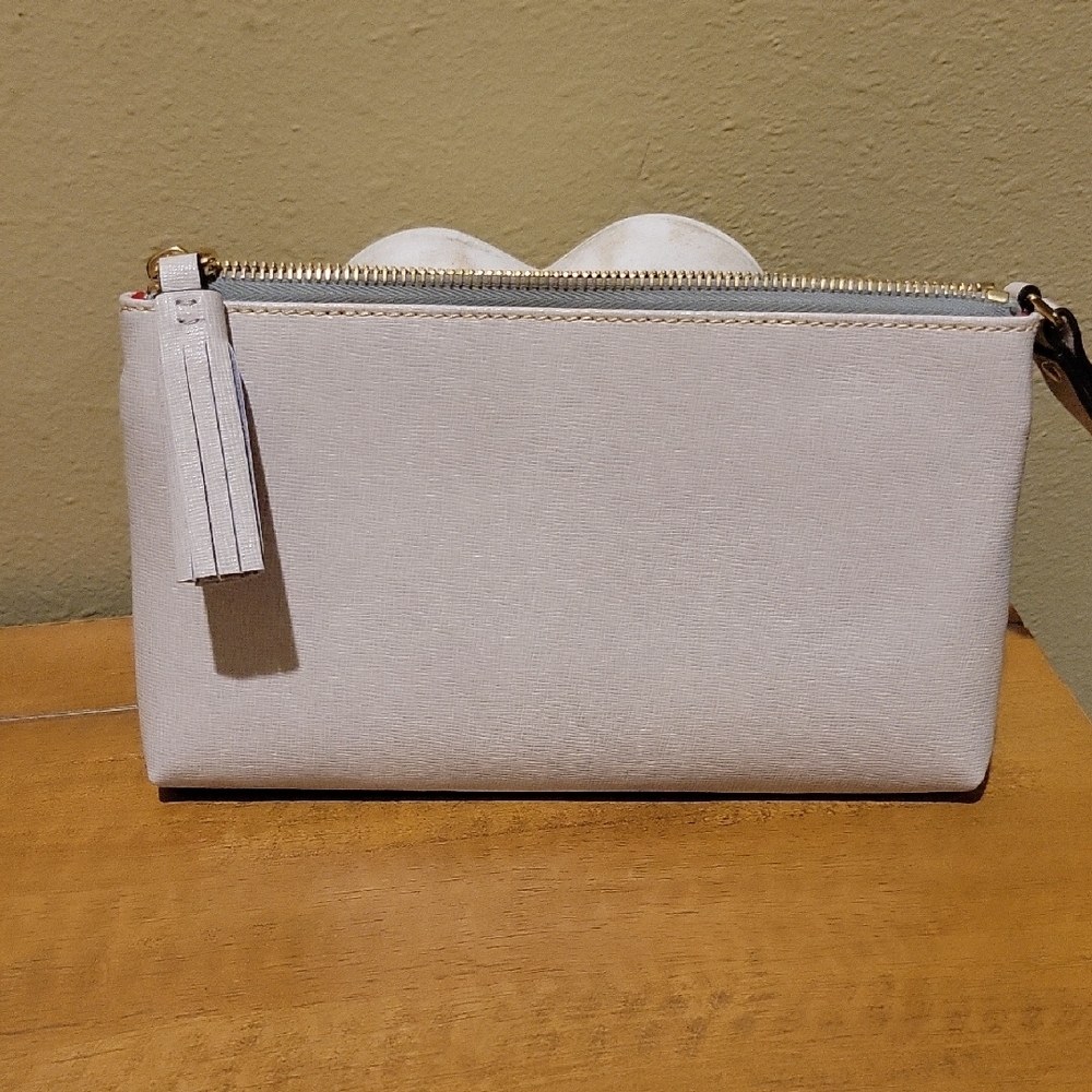 NWT Dooney & Bourke White Wristlet with Tassel - Picture 3 of 9